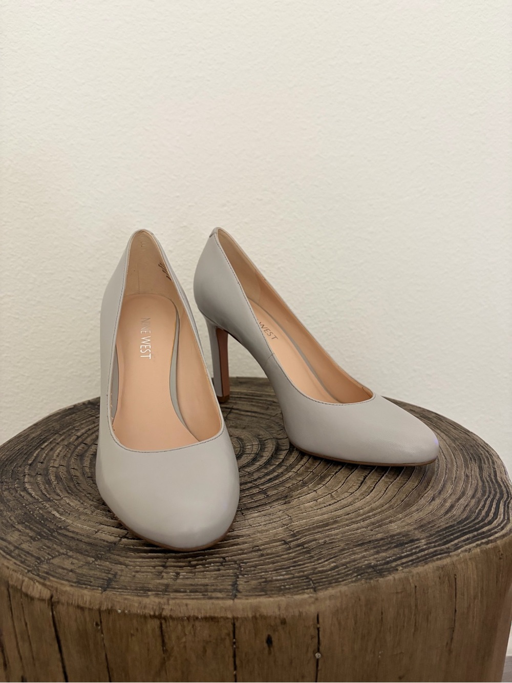 Nine West Light Gray Leather Closed Toe Pumps